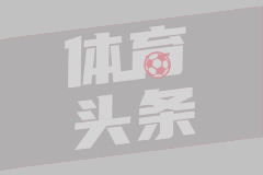 荣昌政府食堂厨师砍卤鹅砍得手起泡